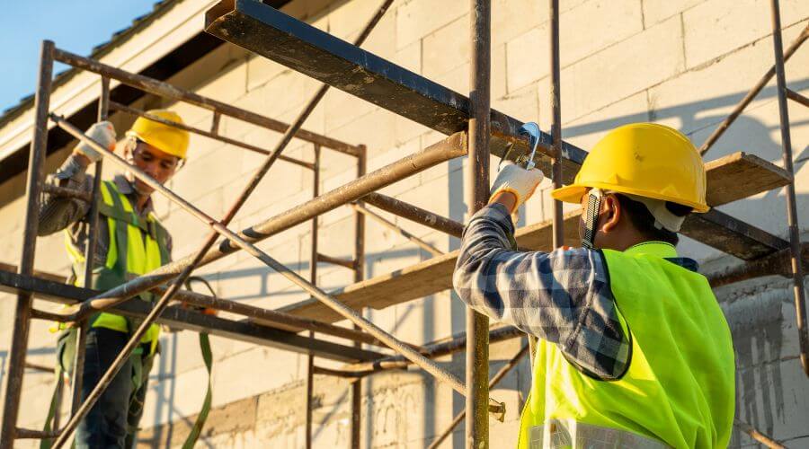 Professional fairlawn roofing services in Yeoman, IN